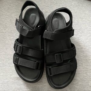 Minimalist Sports Sandals